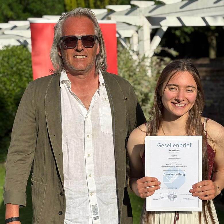 Jahrgangsbeste Foto Jahrgangsbesten gekürten Gesellin Sarah Kicker zusammen mit Heiner Jansen